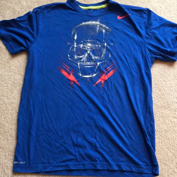 Nike Dri-Fit T shirt - Picture 1 of 2